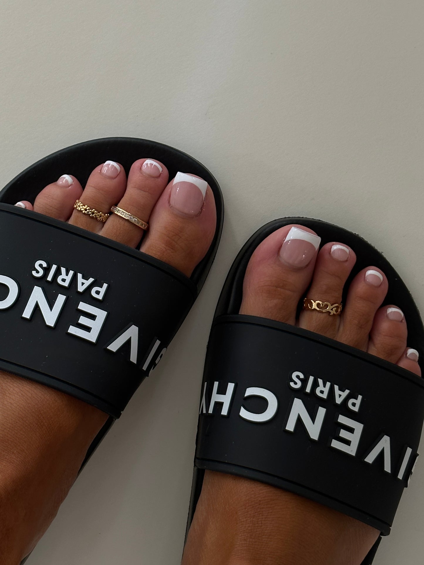 TOE RINGS