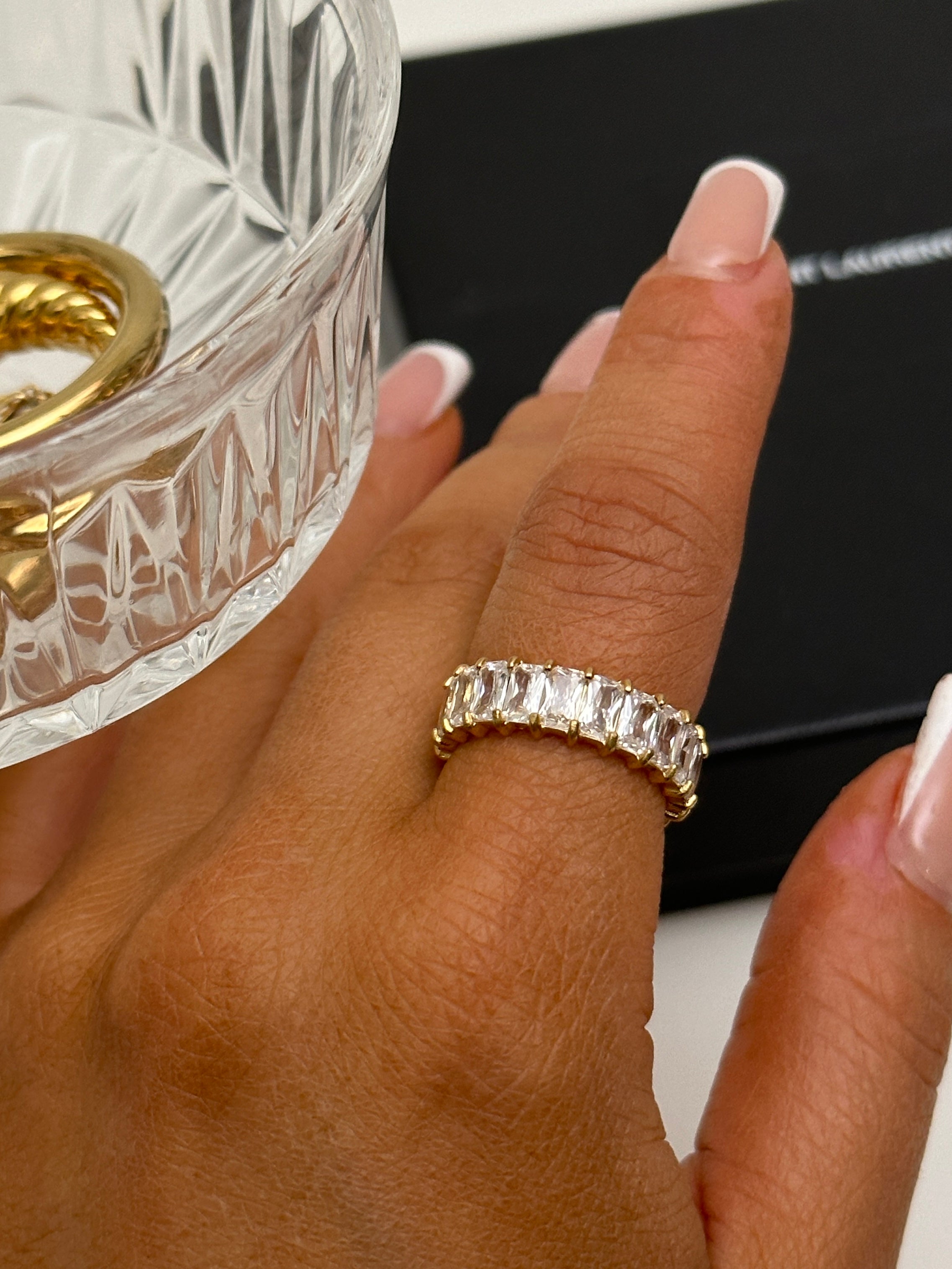 NAOMI RING